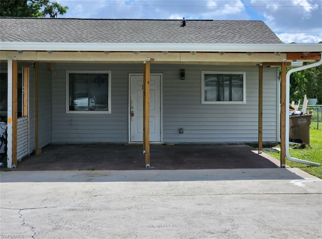 925 Se 23rd Pl, CAPE CORAL