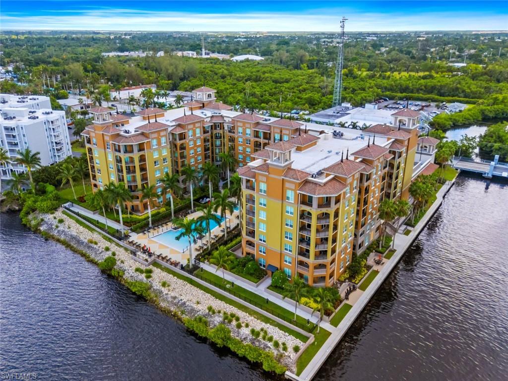 2825 Palm Beach Blvd 203, FORT MYERS