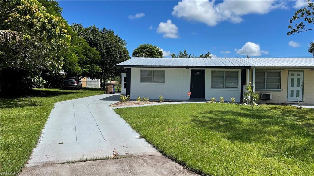 1099 Vineyard Pl, LEHIGH ACRES