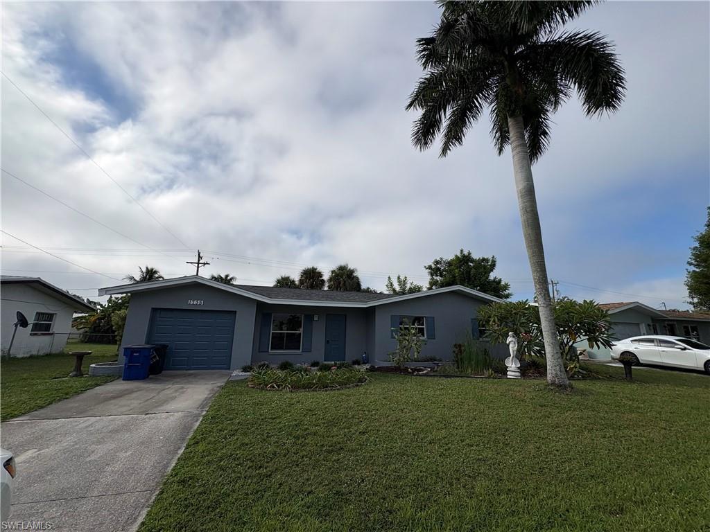 1735 Inlet Dr, NORTH FORT MYERS