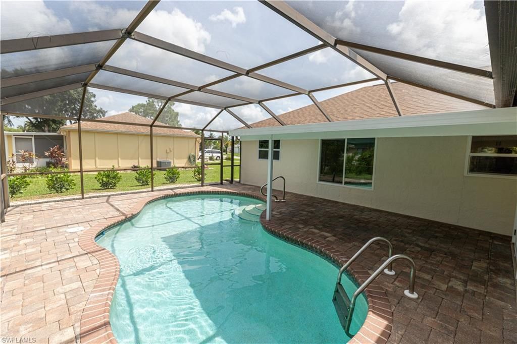19570 Oak Forest Dr, FORT MYERS