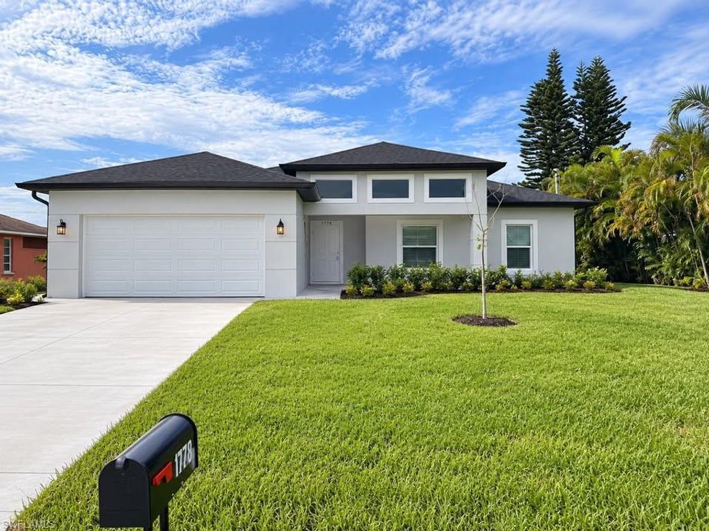 1928 Ne 4th Ter, CAPE CORAL