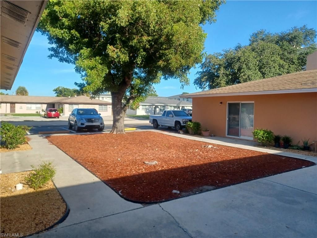 4911 York St 4, CAPE CORAL