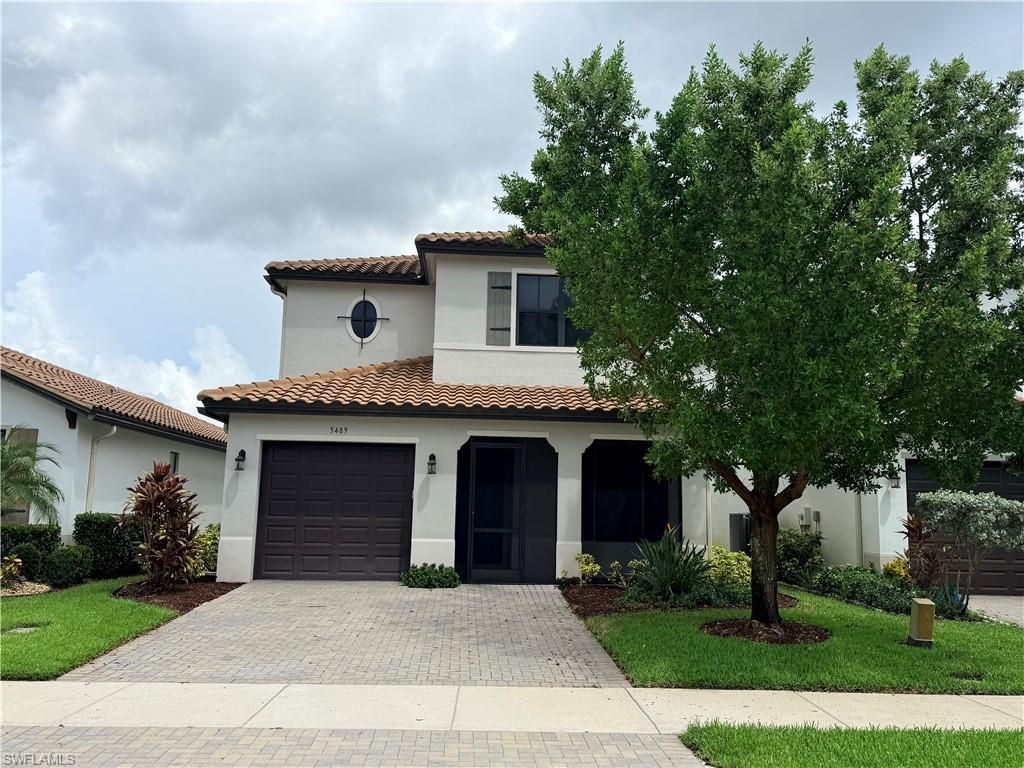 5489 Soria Ave, AVE MARIA