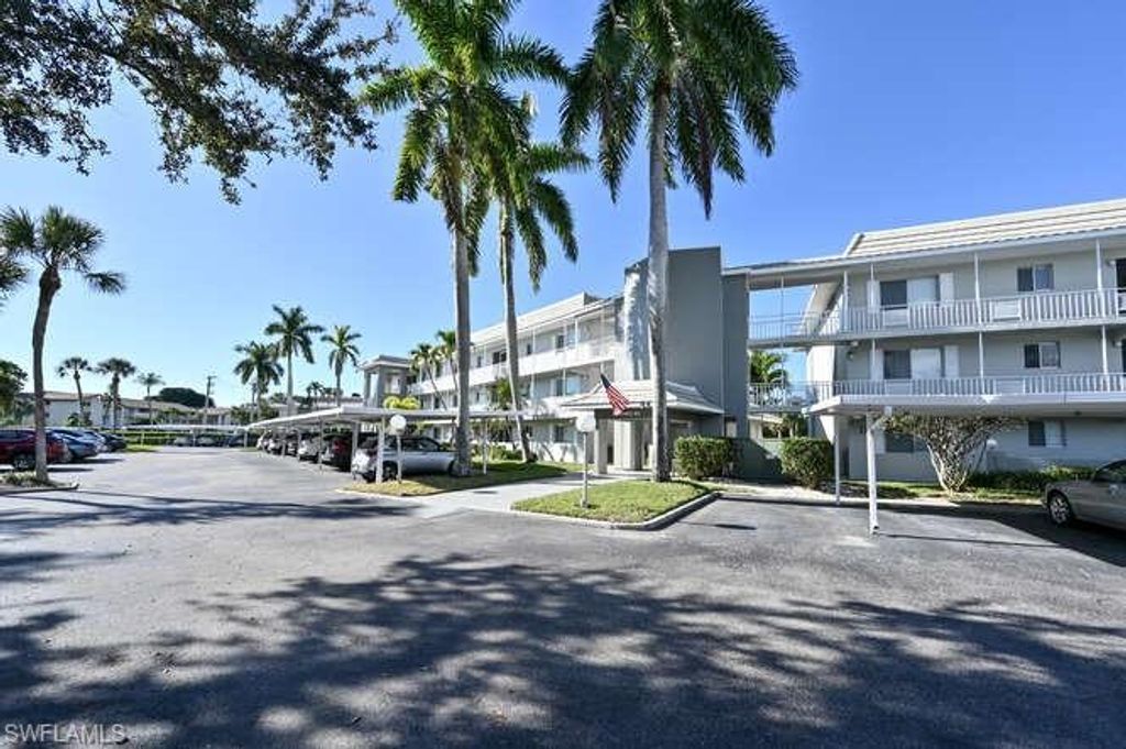 215 Cypress Way E C2, NAPLES