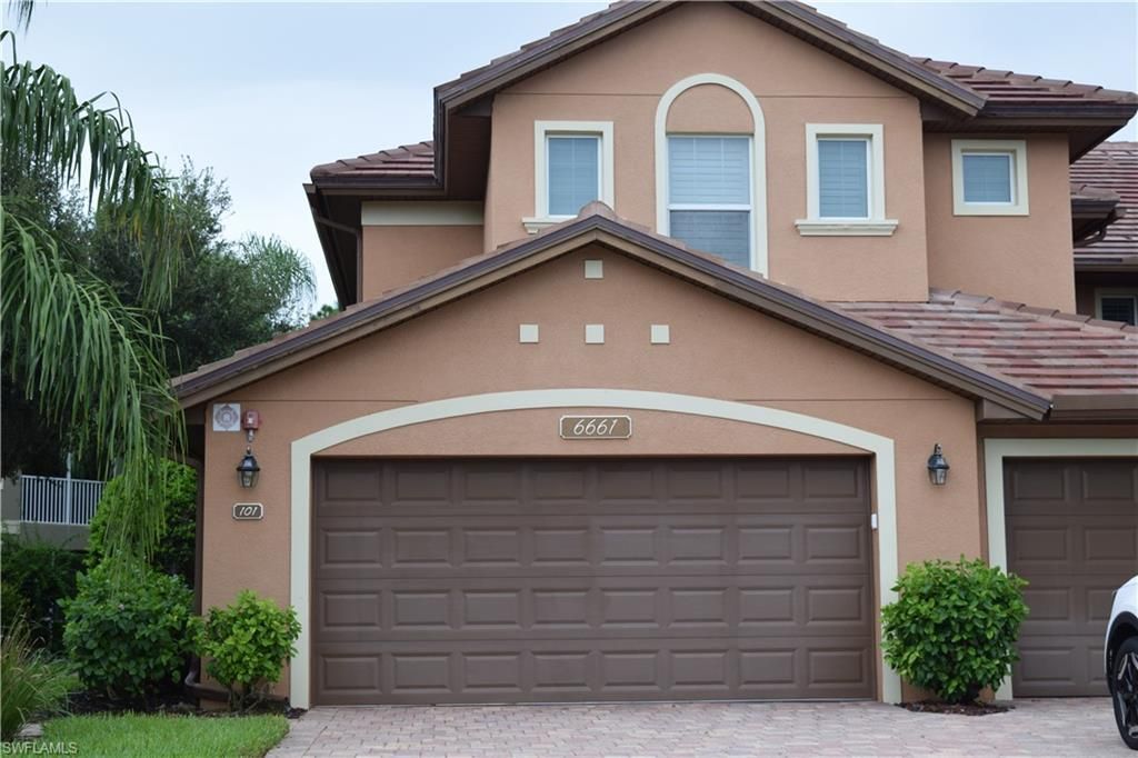 6661 Alden Woods 101, NAPLES