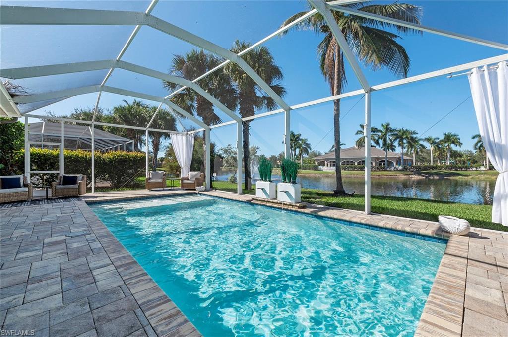 14321 Manchester Dr, NAPLES