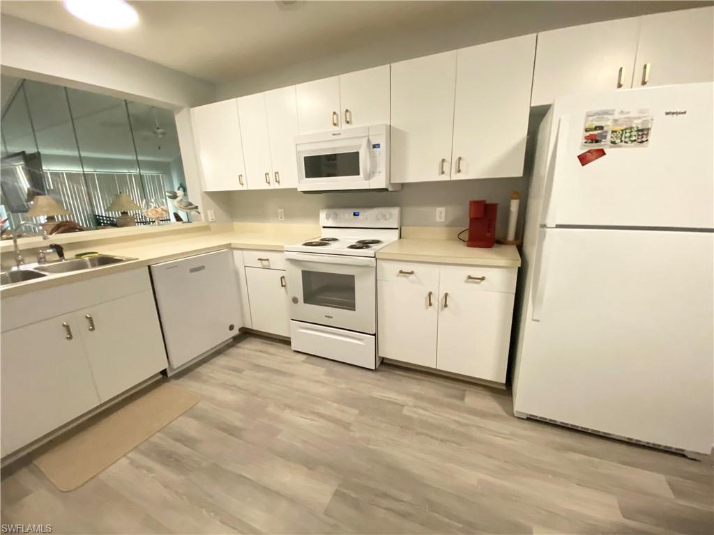 388 Belina Dr 1112, NAPLES