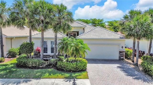 Photo of 15864 Delaplata Ln, NAPLES FL