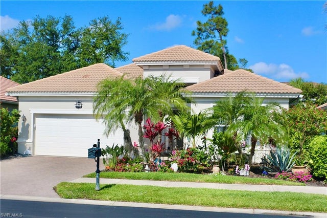 Photo of 16192 Parque Ln, NAPLES FL