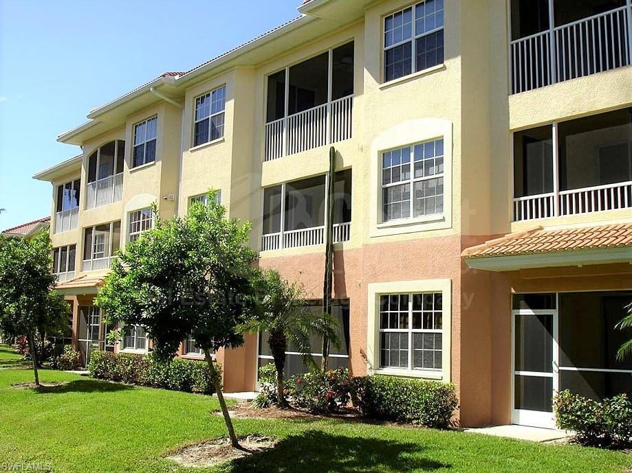 1141 Van Loon Commons Cir 204, CAPE CORAL
