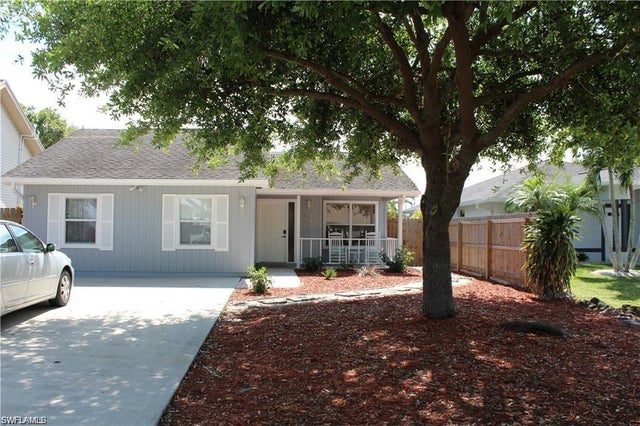 858 97th Ave N, NAPLES