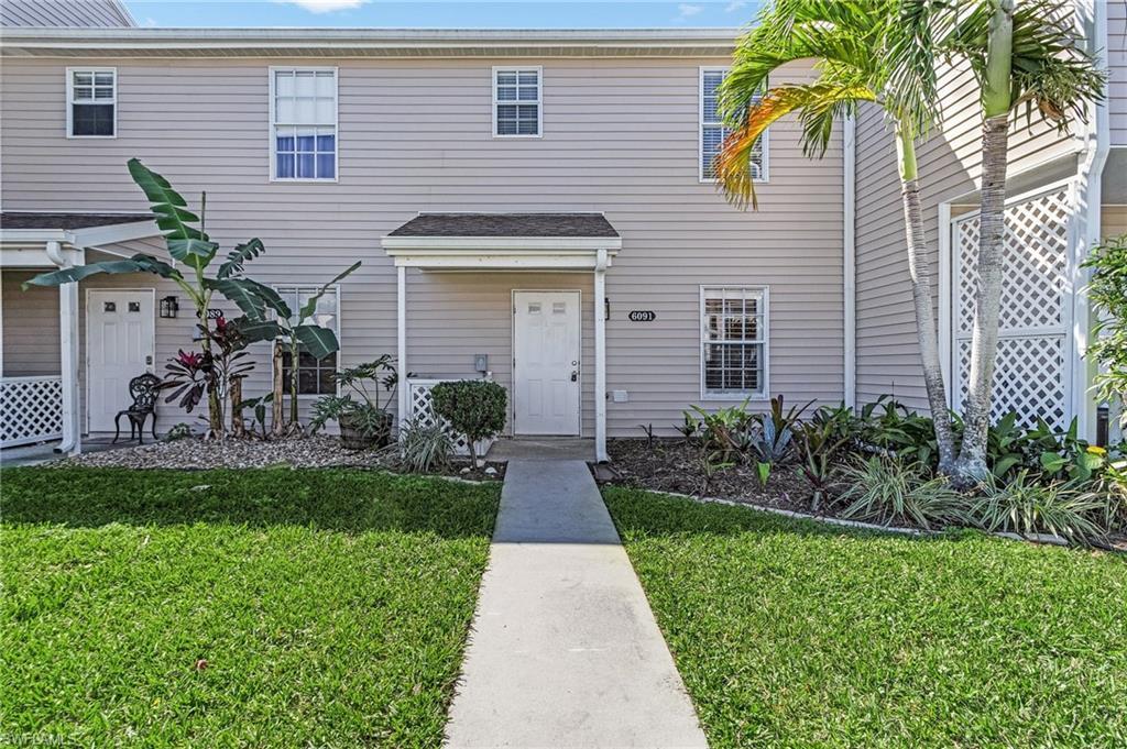 6091 Lake Front Dr, FORT MYERS