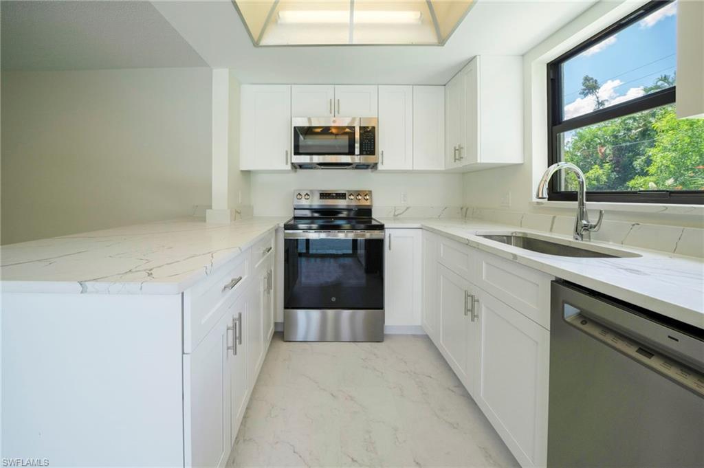 17455 Overhill Dr E, FORT MYERS