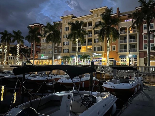 410 Bayfront Pl 2503, NAPLES