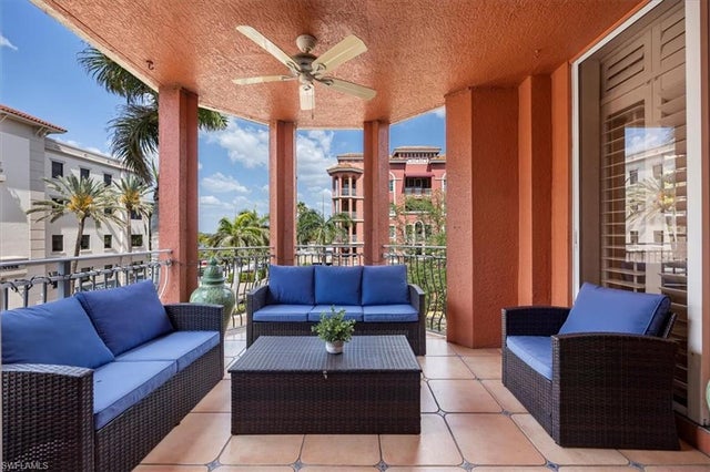 410 Bayfront Pl 2301, NAPLES