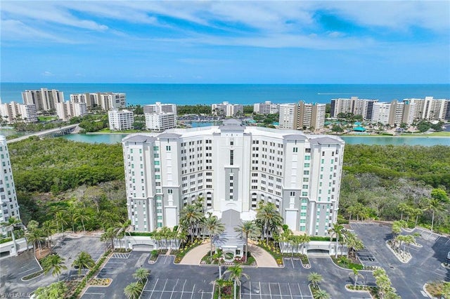 315 Dunes Blvd 801, NAPLES