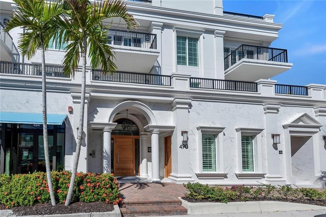 490 5th St S 101, NAPLES