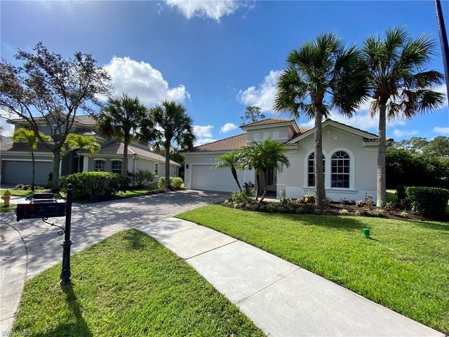 Photo of 15590 Vallecas Ln, NAPLES FL