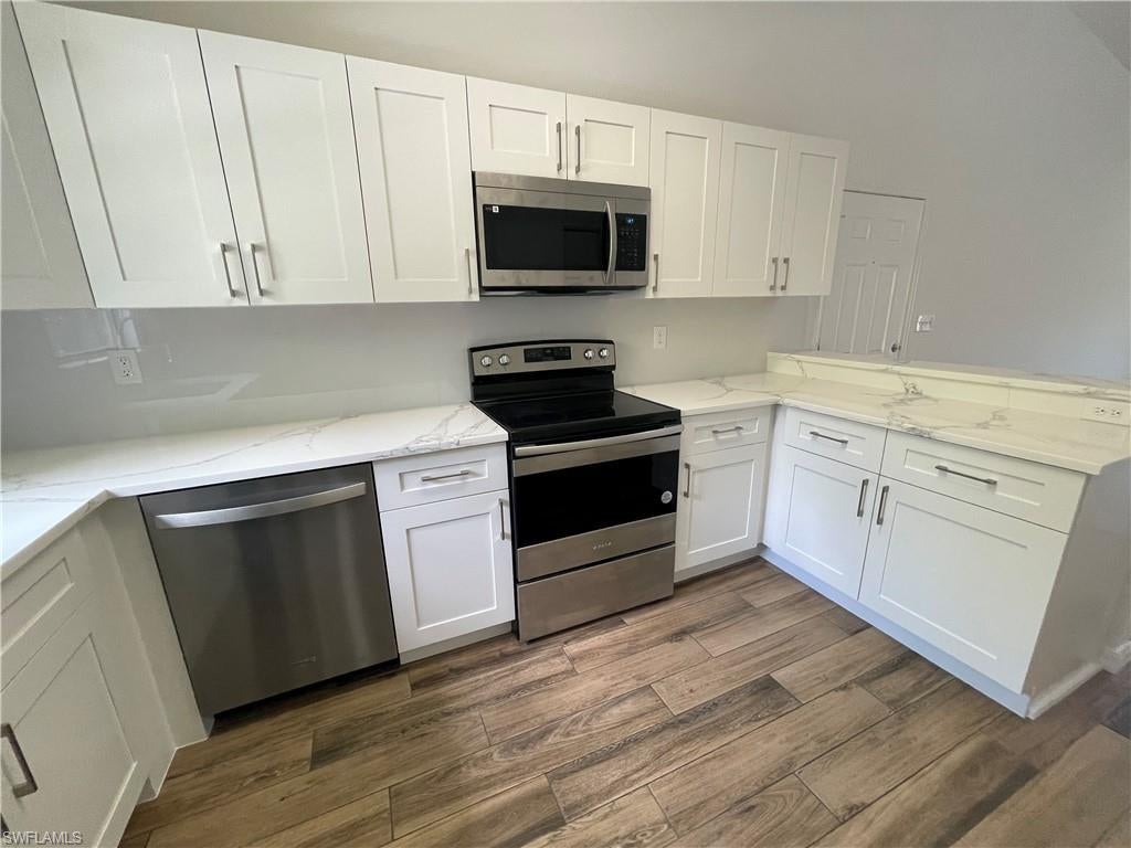 2190 Arbour Walk Cir 2224, NAPLES