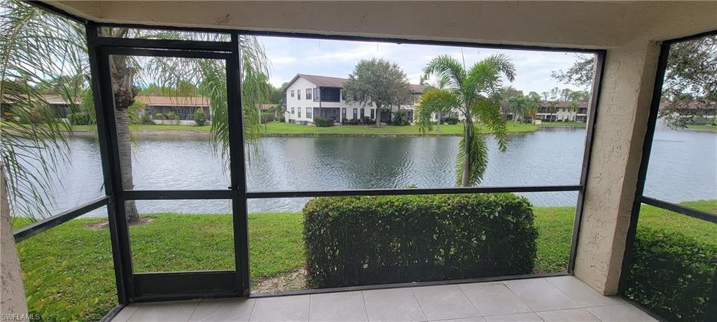 5233 Treetops Dr Y102, NAPLES