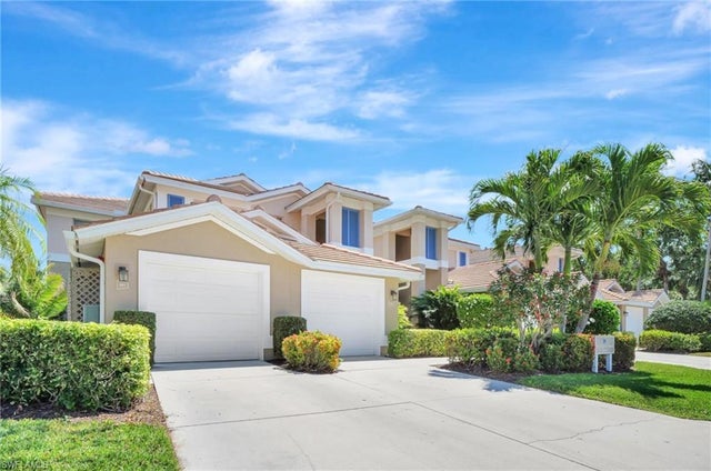 784 Carrick Bend Cir 101, NAPLES