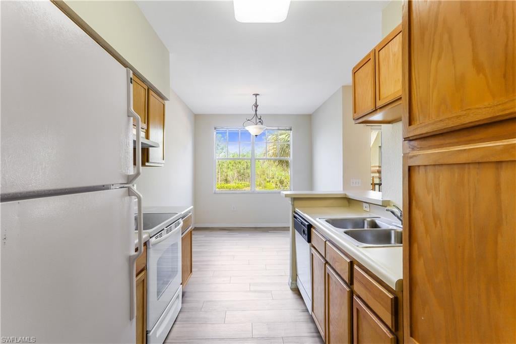 7960 Preserve Cir 625, NAPLES