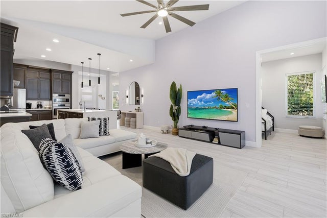 711 91st Ave N, NAPLES