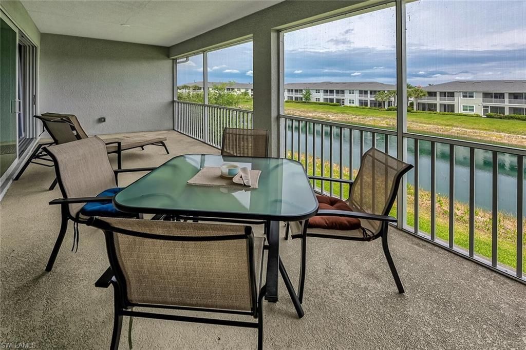 6954 Avalon Cir 707, NAPLES