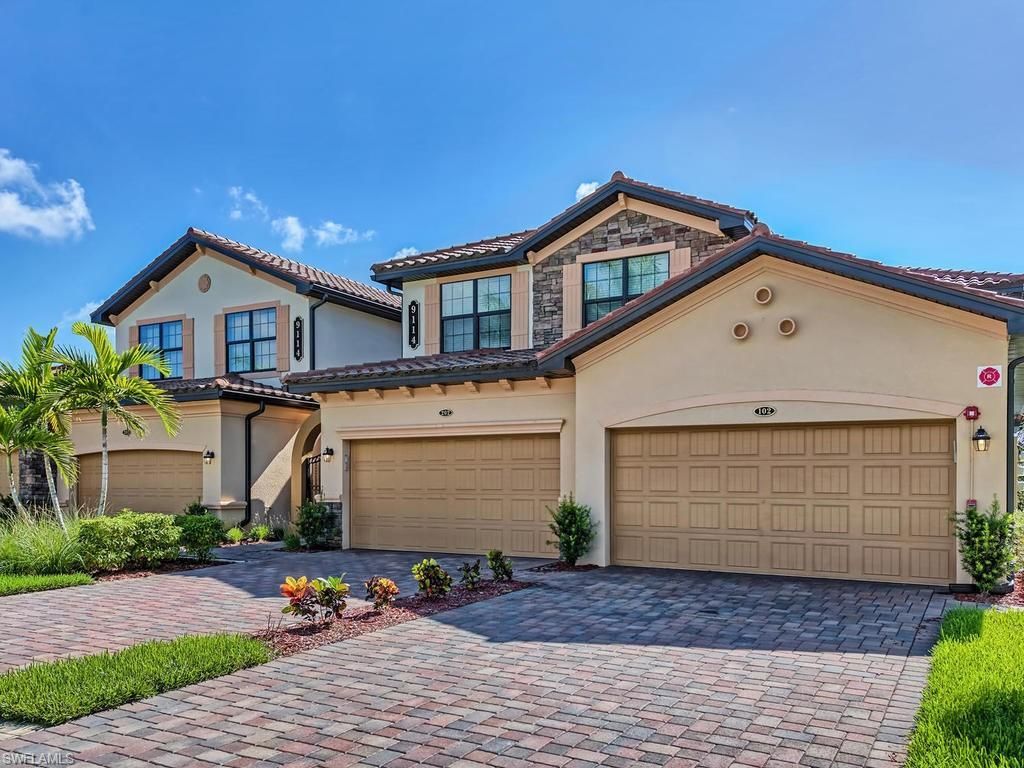 9114 Prima Way 102, NAPLES