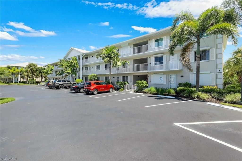 3051 Sandpiper Bay Cir I304, NAPLES