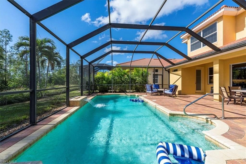 7703 Martino Cir, NAPLES