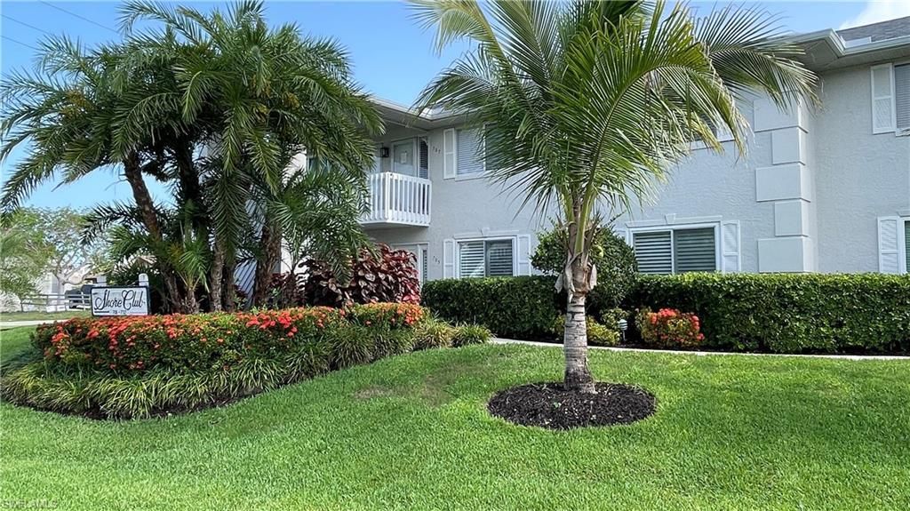 707 Neapolitan Way 707, NAPLES