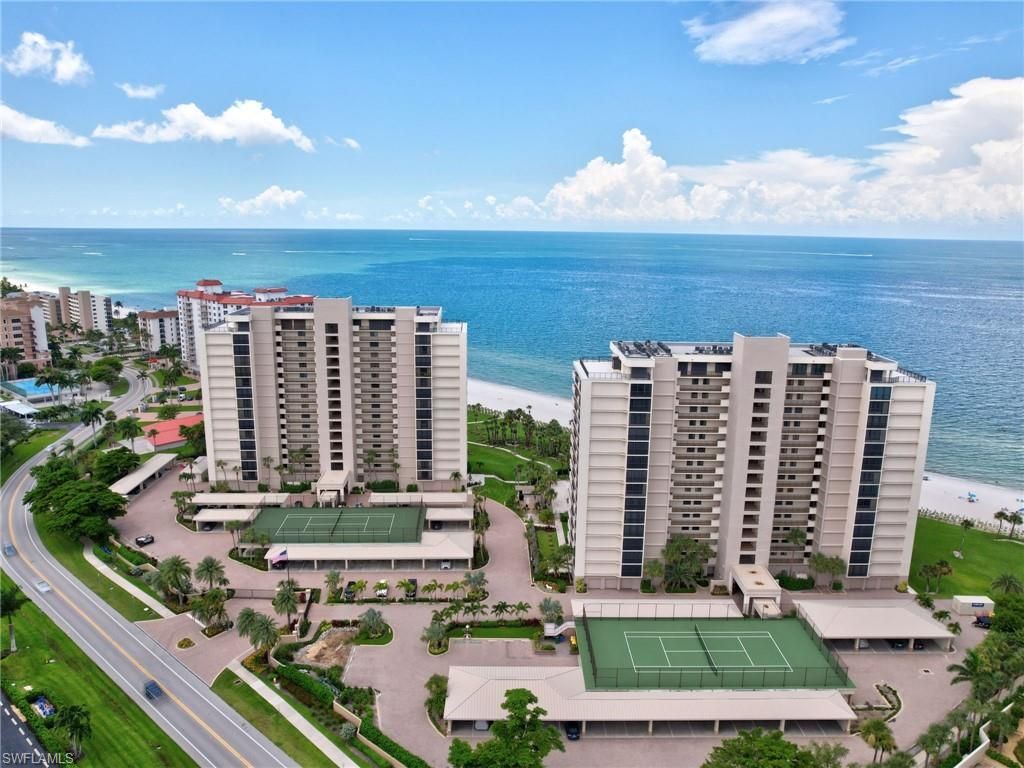 10951 Gulfshore Dr 1405, NAPLES