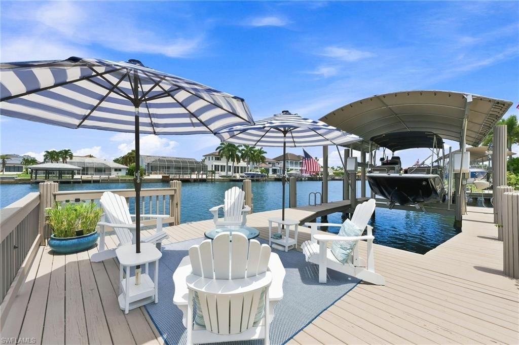 383 Seabee Ave, NAPLES