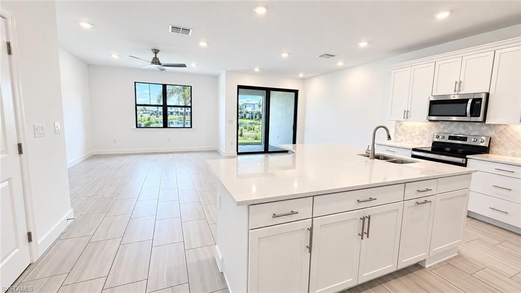 4153 Sonoma Oaks Cir, NAPLES