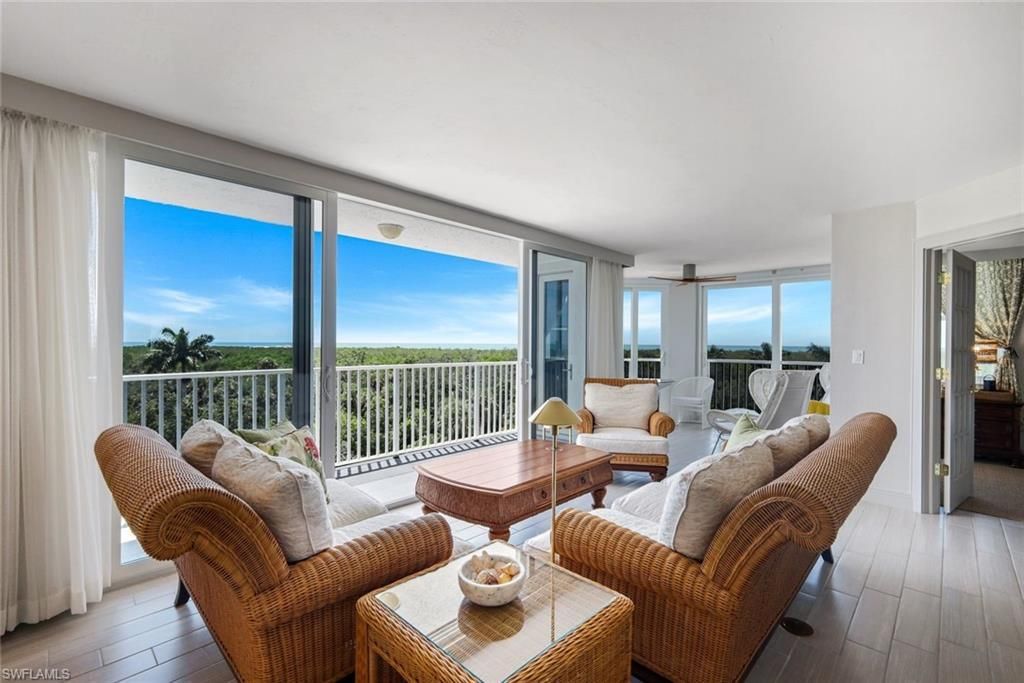 6361 Pelican Bay Blvd 402, NAPLES