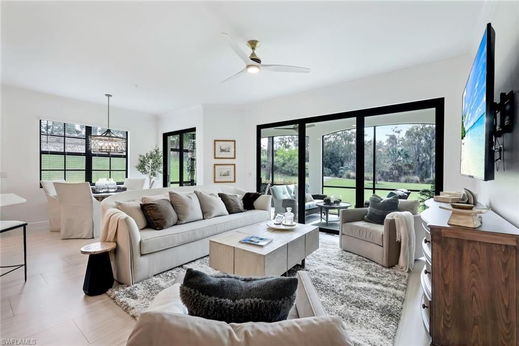 16348 Viansa Way 101, NAPLES