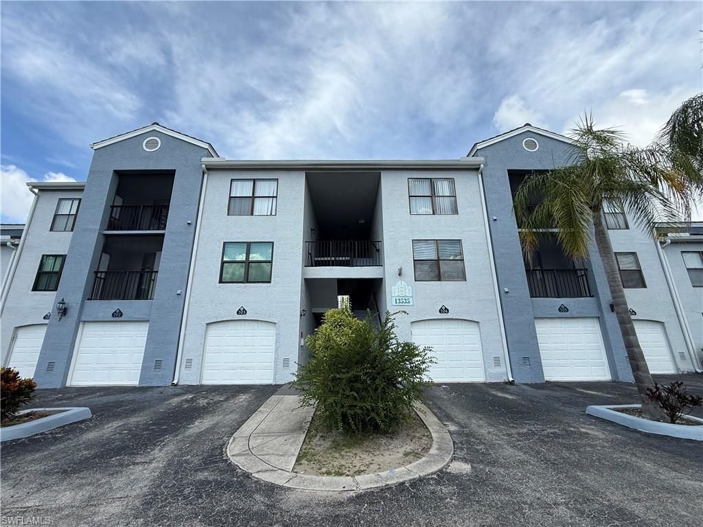 13535 Eagle Ridge Dr 725, FORT MYERS