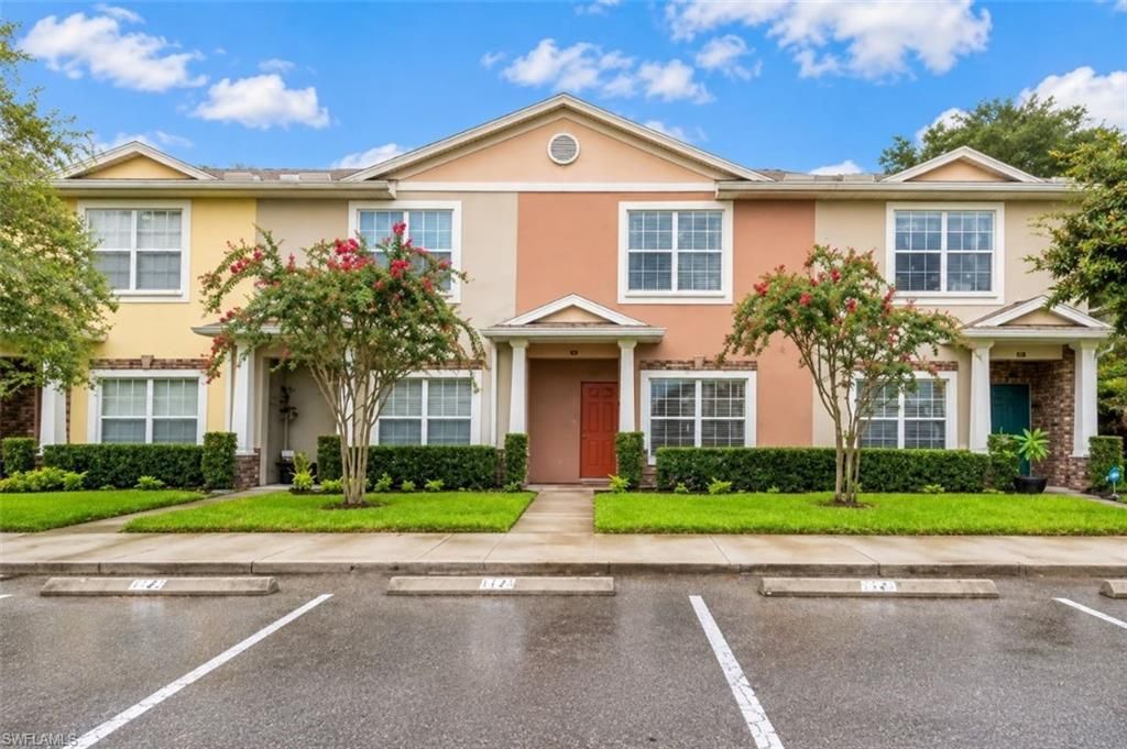 30324 Elderwood Dr, WESLEY CHAPEL