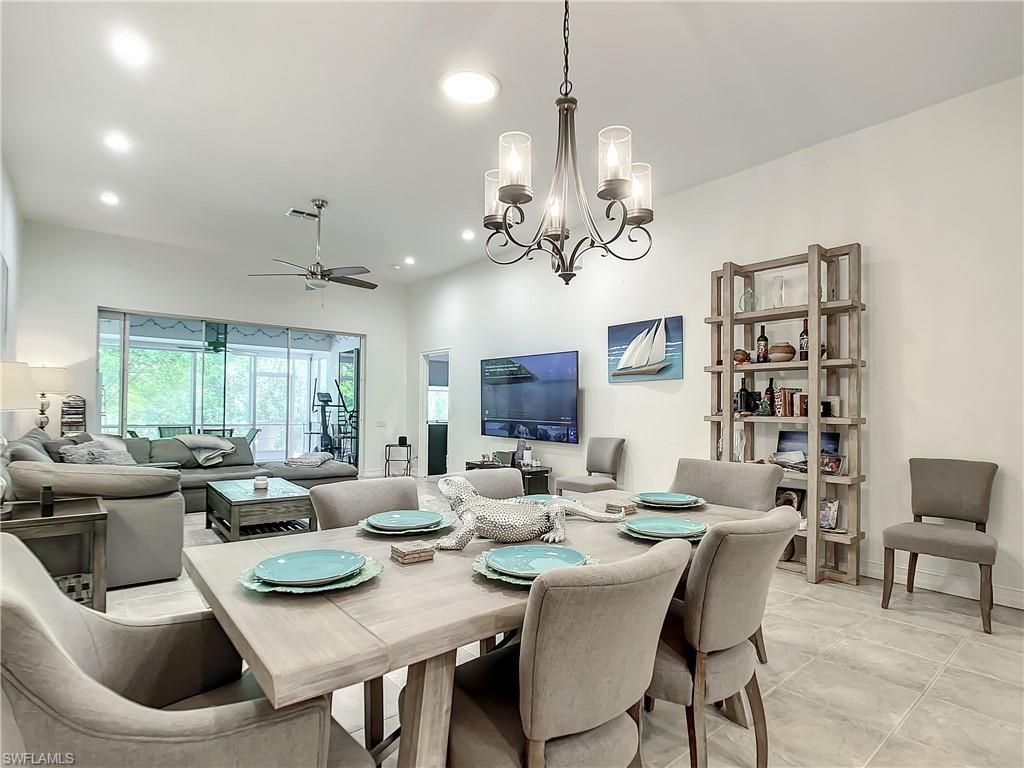 725 Mainsail Pl, NAPLES
