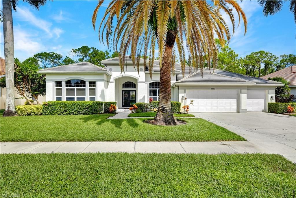8133 Lowbank Dr, NAPLES
