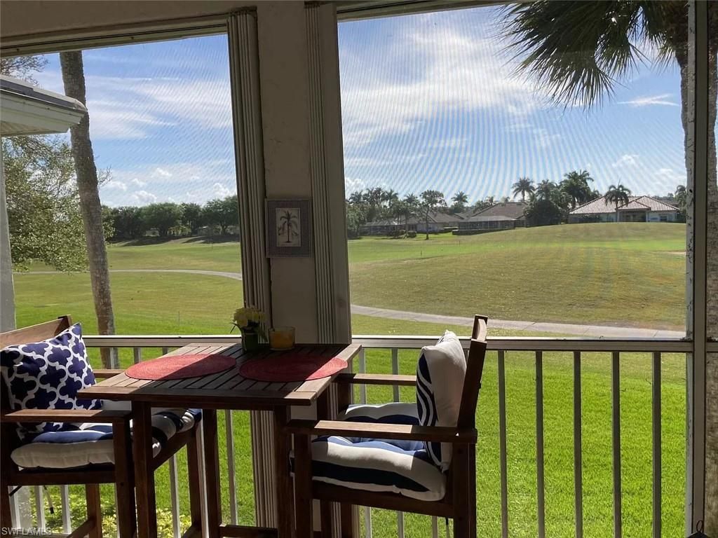 8200 Twelve Oaks Cir 423, NAPLES
