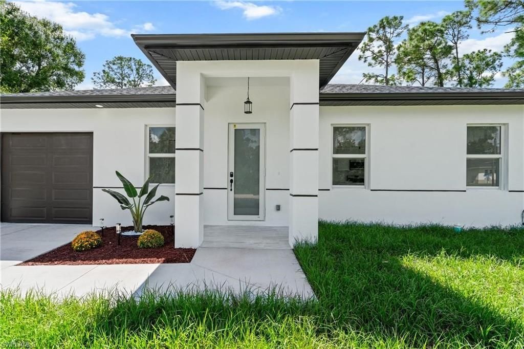 936 Anthony St E, LEHIGH ACRES
