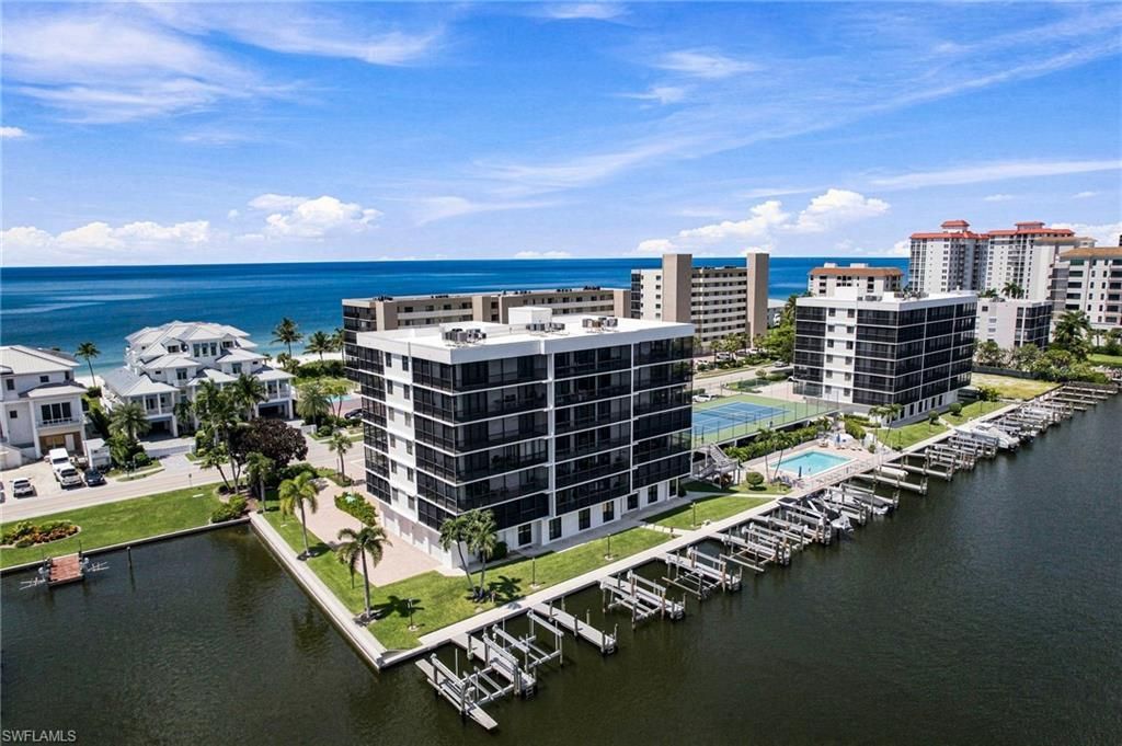 10420 Gulf Shore Dr 141, NAPLES