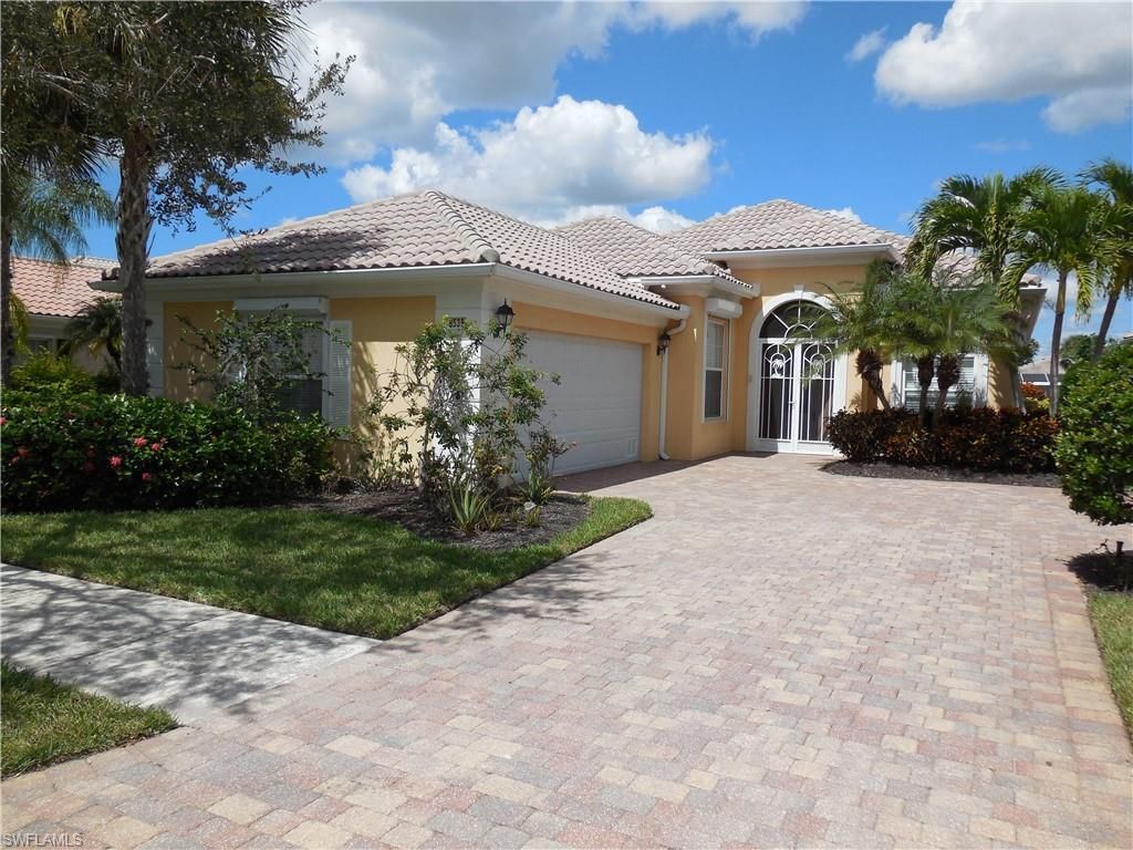 8539 Alessandria Ct, NAPLES