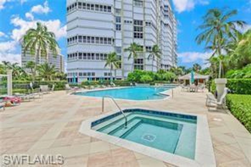 4401 Gulf Shore Blvd N 1408, NAPLES