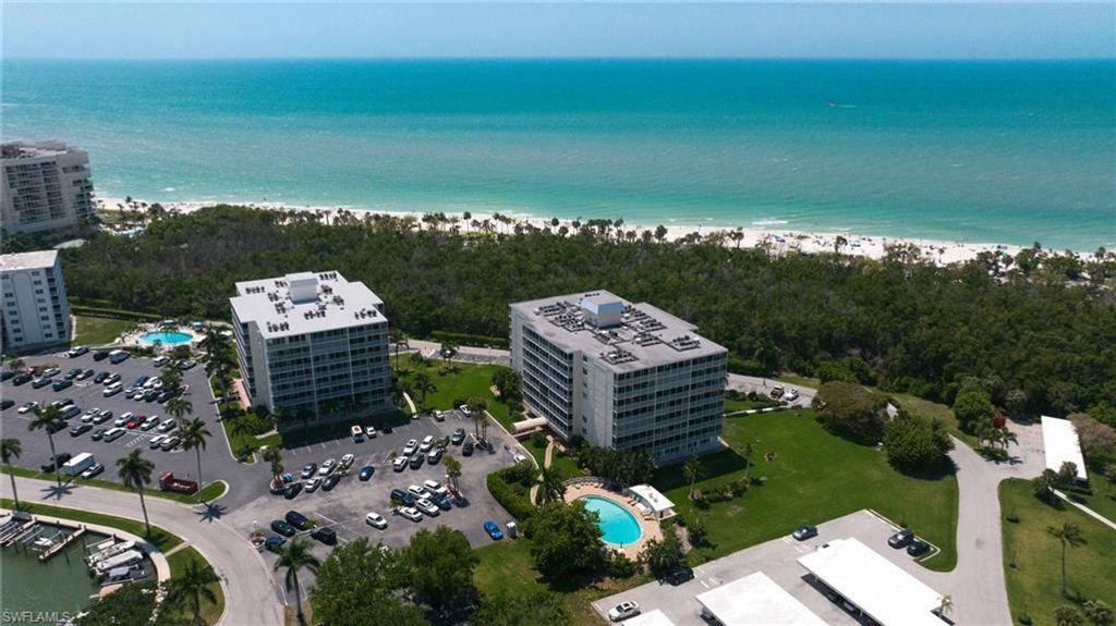 5 Bluebill Ave 308, NAPLES