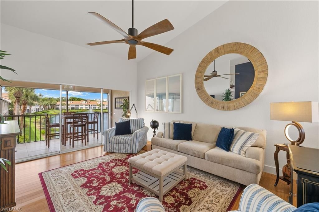 8365 Excalibur Cir K4, NAPLES