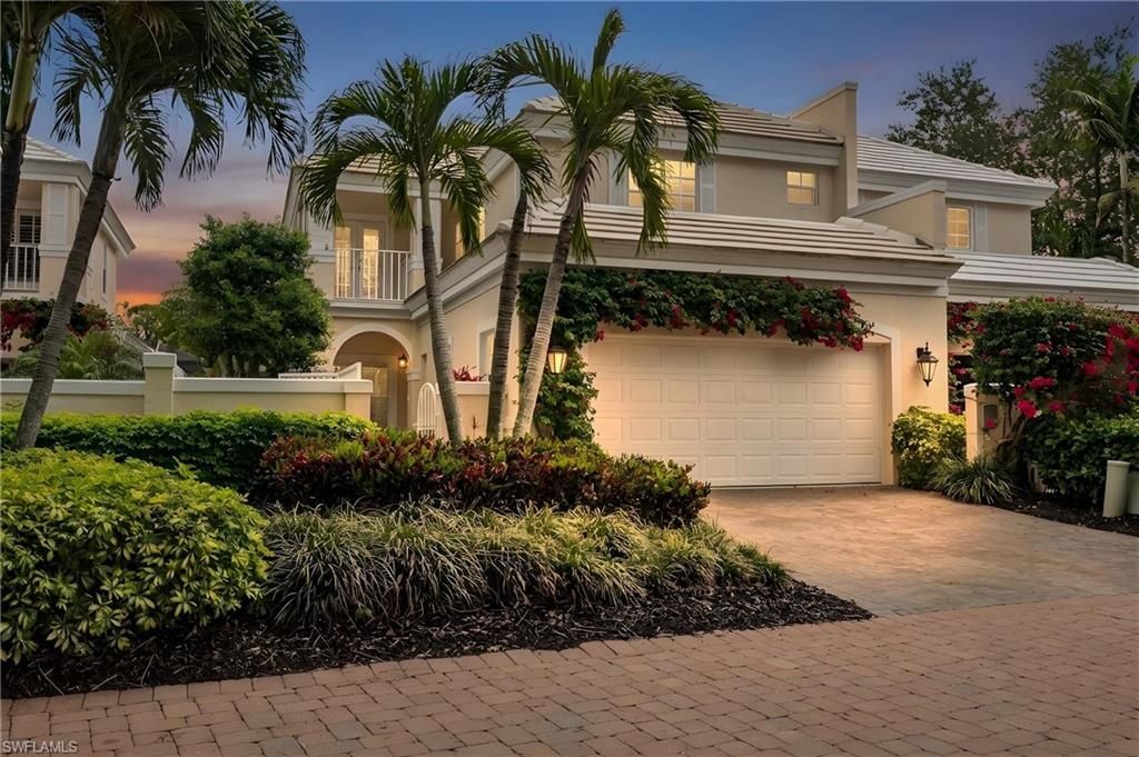 312 Carlton Pl 29, NAPLES